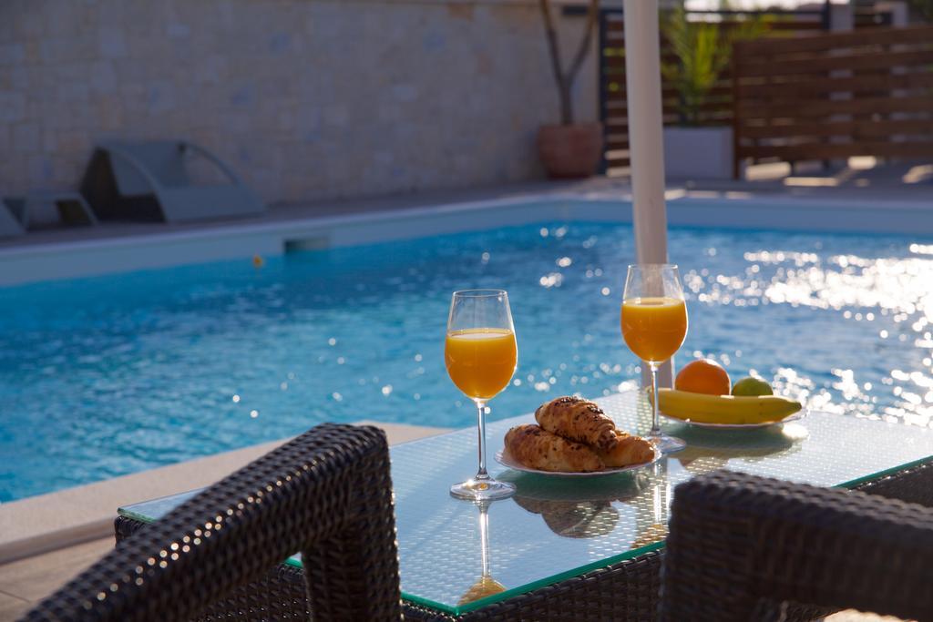Antonija Apartments With Pool Биоград-на-Мору Экстерьер фото