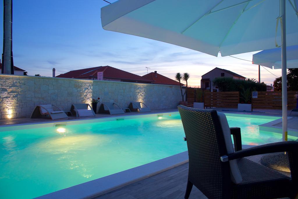 Antonija Apartments With Pool Биоград-на-Мору Экстерьер фото