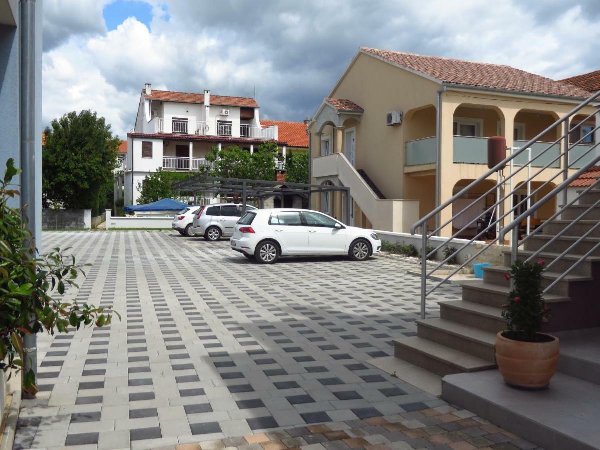 Antonija Apartments With Pool Биоград-на-Мору Номер фото